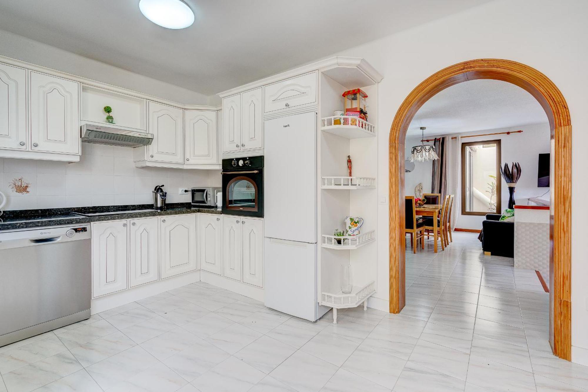Villa Natali ,Luxury 3-Levels Large Villa On Tenerife, Ocean View, Private Poo L& Barbecue Area Costa Adeje  Exterior photo