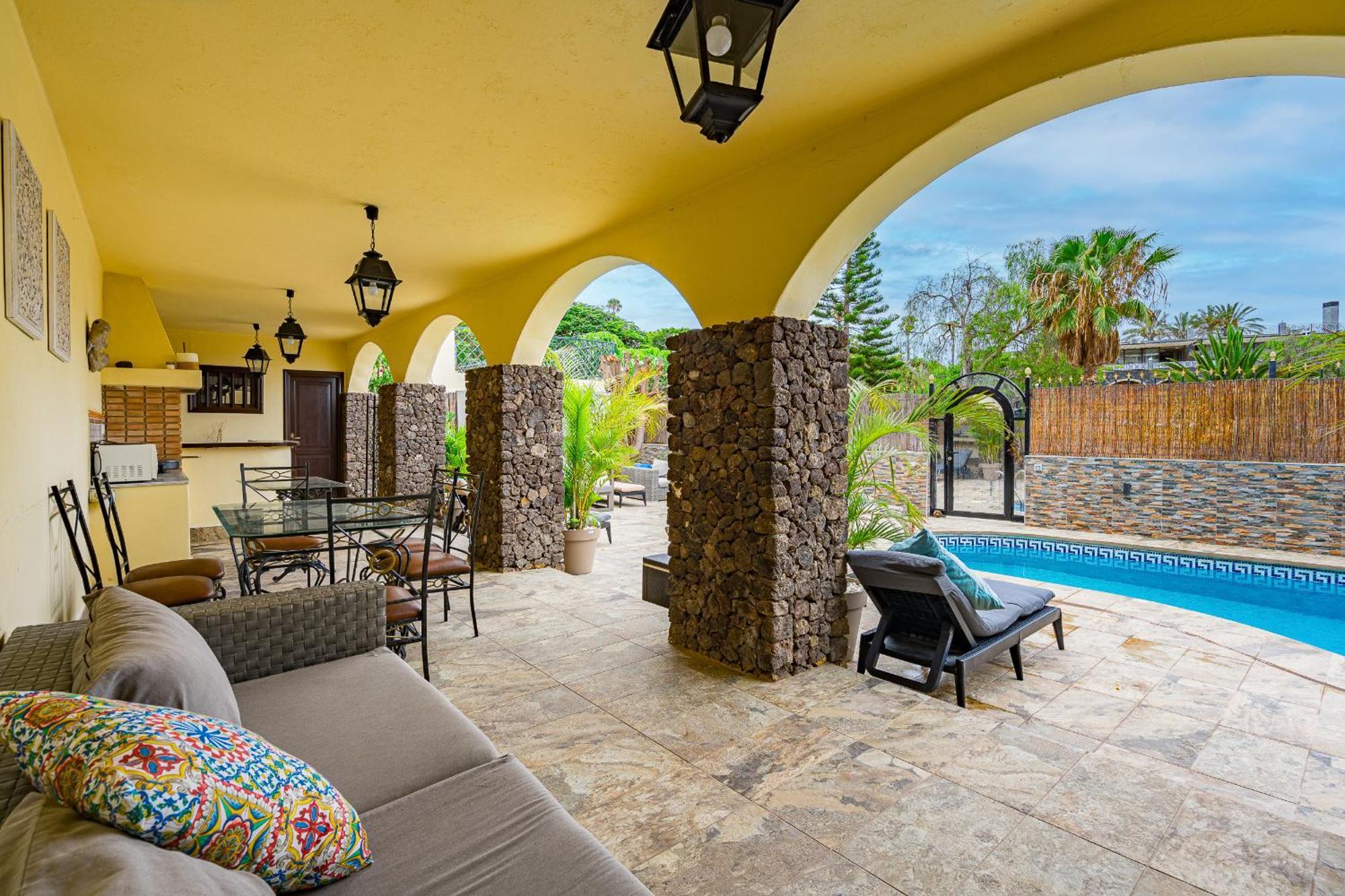 Villa Natali ,Luxury 3-Levels Large Villa On Tenerife, Ocean View, Private Poo L& Barbecue Area Costa Adeje  Exterior photo